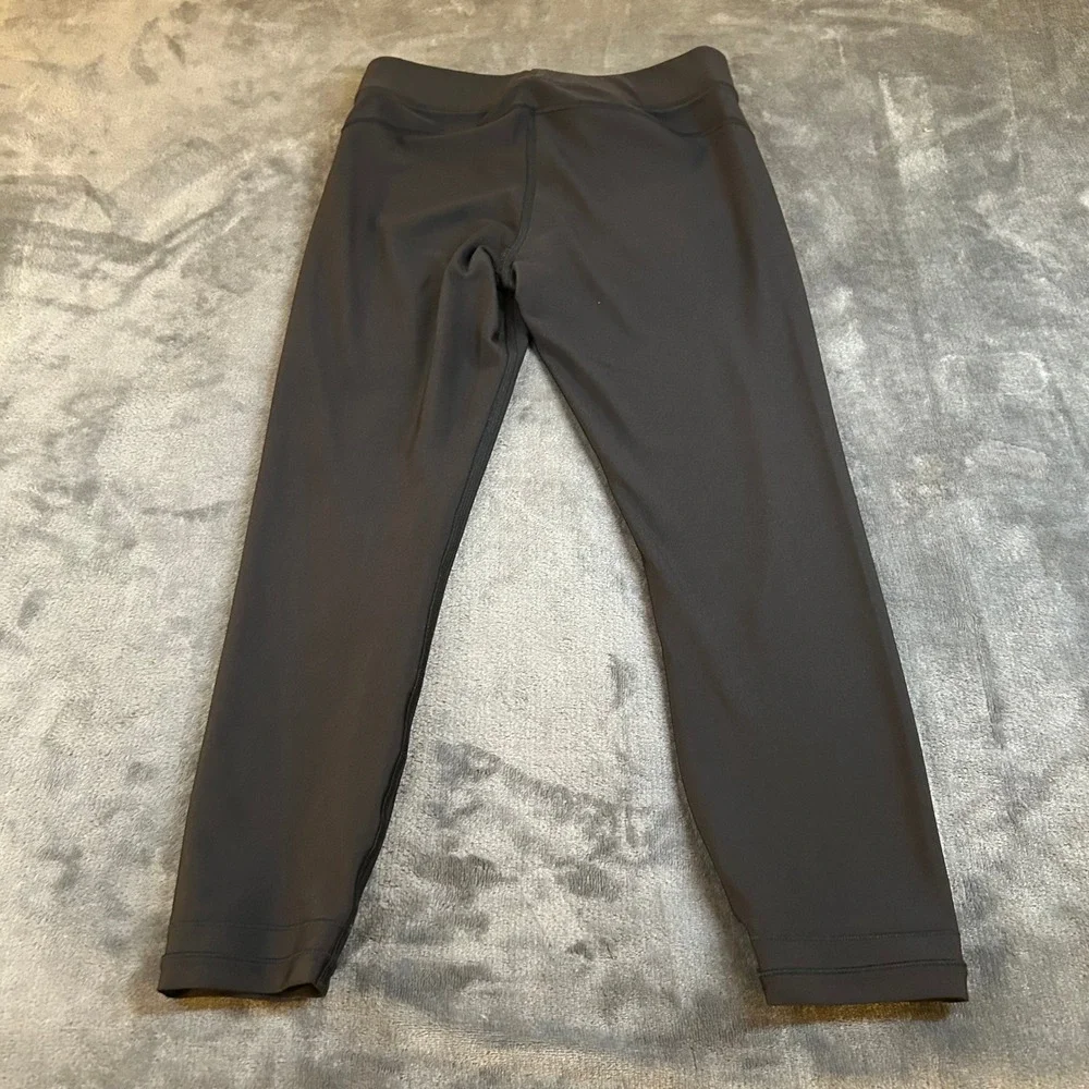 Under Armour Black Leggings‎ Athletic Workout Running Capri Womens 26x22